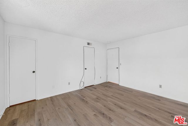 19221 Sherman Way 40, Reseda, CA 91335