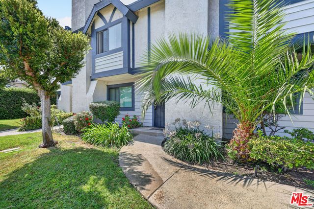 19221 Sherman Way 40, Reseda, CA 91335