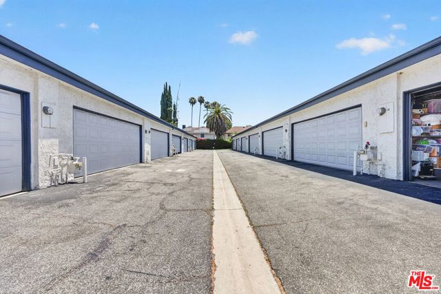 19221 Sherman Way 40, Reseda, CA 91335
