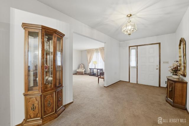 1177 Aaron Road, North Brunswick, NJ 08902