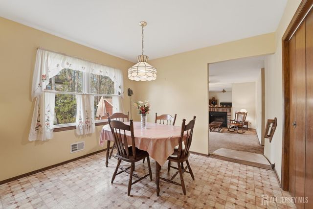 1177 Aaron Road, North Brunswick, NJ 08902