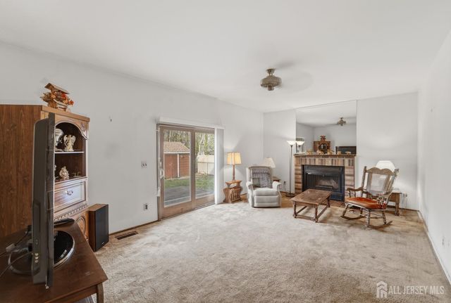 1177 Aaron Road, North Brunswick, NJ 08902