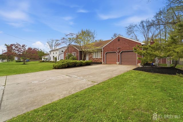 1177 Aaron Road, North Brunswick, NJ 08902