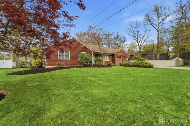 1177 Aaron Road, North Brunswick, NJ 08902