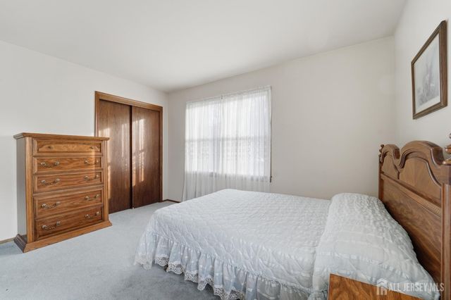 1177 Aaron Road, North Brunswick, NJ 08902