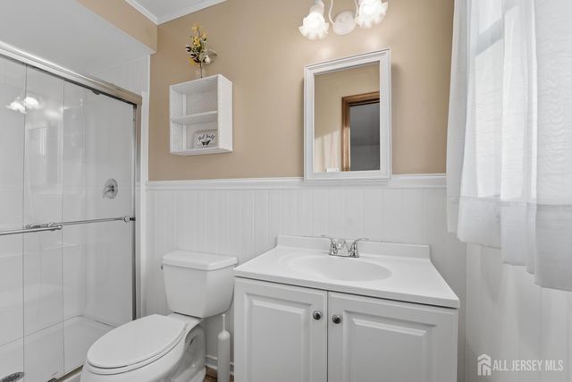 1177 Aaron Road, North Brunswick, NJ 08902