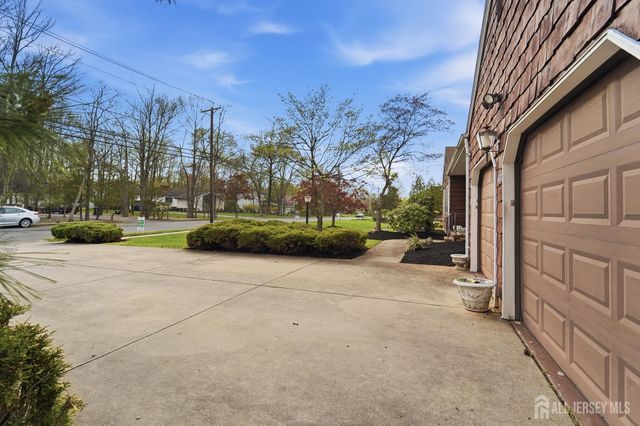 1177 Aaron Road, North Brunswick, NJ 08902