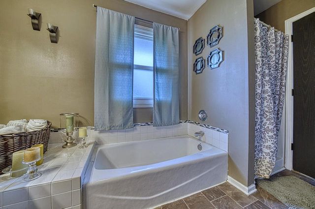 10635 S Shepard AVENUE, Oak Creek, WI 53154