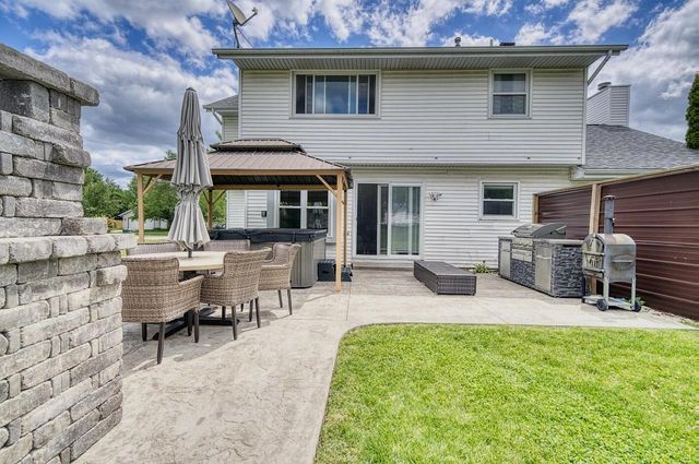 10635 S Shepard AVENUE, Oak Creek, WI 53154