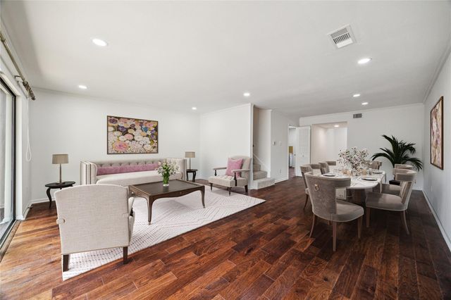 5827 Valley Forge Drive 83, Houston, TX 77057