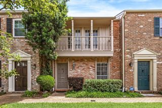 5827 Valley Forge Drive 83, Houston, TX 77057