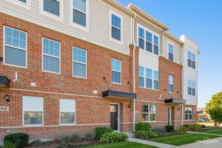 2906 REFLECTION Drive, Naperville, IL 60564