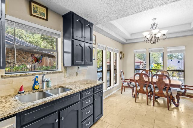 4219 Pleasant Oaks Court, Arlington, TX 76016