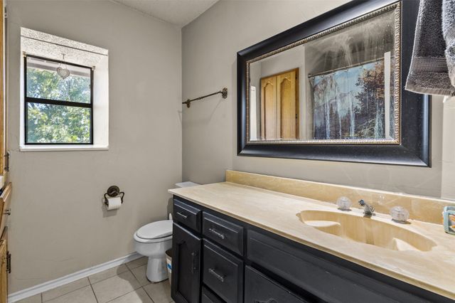 4219 Pleasant Oaks Court, Arlington, TX 76016
