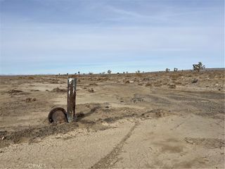 105 E Avenue H, Lancaster, CA 93535