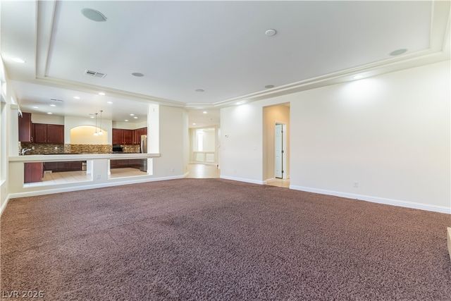 5800 Collier Falls Avenue, Las Vegas, NV 89139