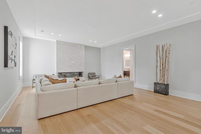 744 LAWTON STREET, Mclean, VA 22101