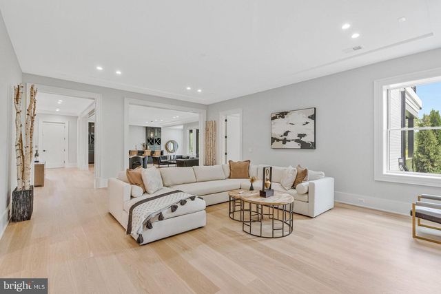 744 LAWTON STREET, Mclean, VA 22101
