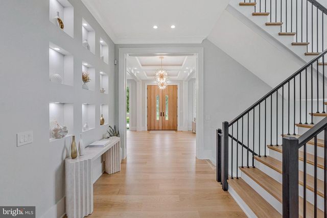 744 LAWTON STREET, Mclean, VA 22101