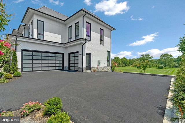 744 LAWTON STREET, Mclean, VA 22101