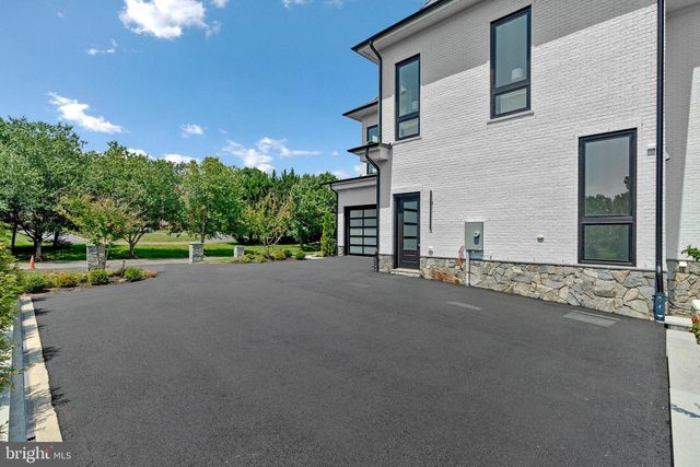 744 LAWTON STREET, Mclean, VA 22101