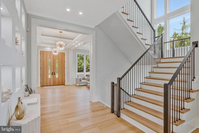 744 LAWTON STREET, Mclean, VA 22101