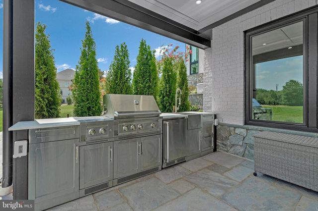 744 LAWTON STREET, Mclean, VA 22101