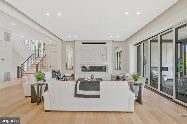744 LAWTON STREET, Mclean, VA 22101