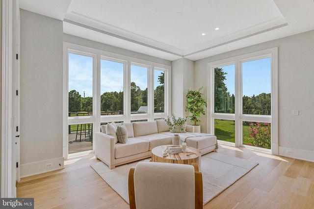 744 LAWTON STREET, Mclean, VA 22101