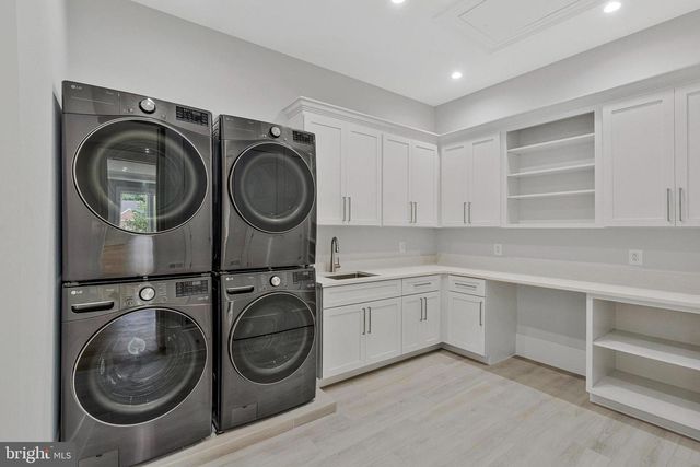 744 LAWTON STREET, Mclean, VA 22101