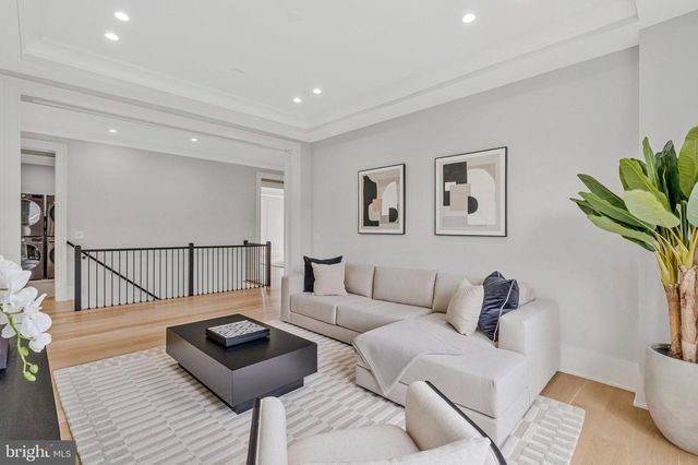 744 LAWTON STREET, Mclean, VA 22101