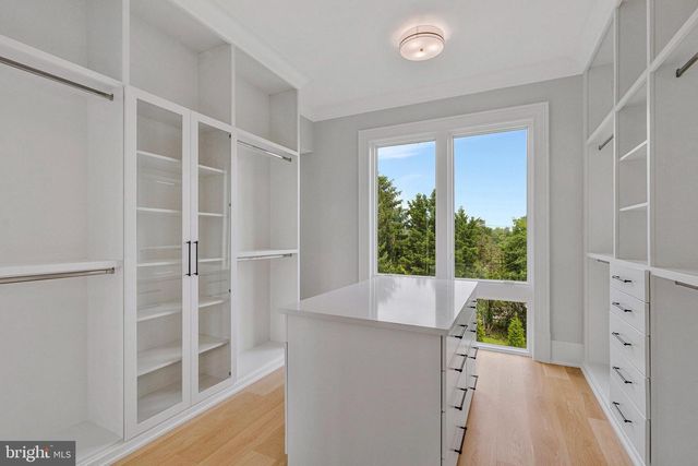 744 LAWTON STREET, Mclean, VA 22101