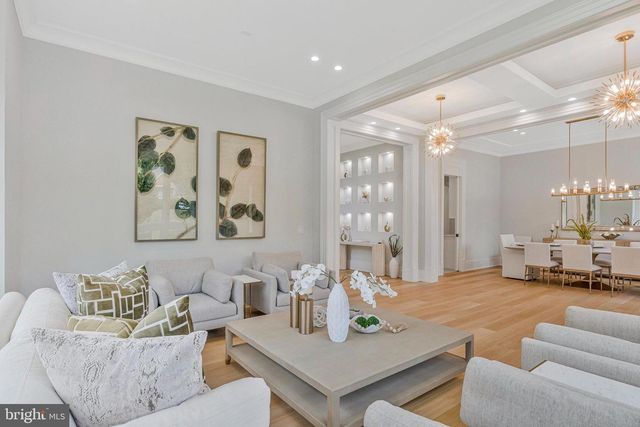 744 LAWTON STREET, Mclean, VA 22101