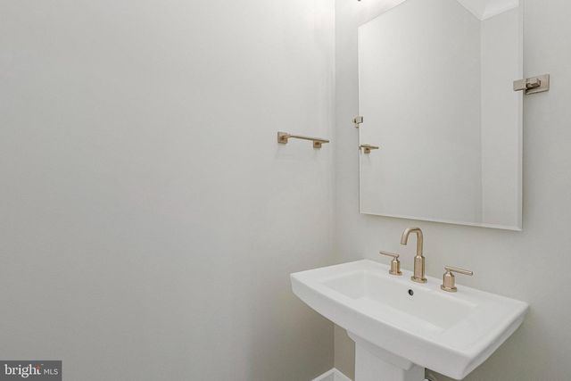 744 LAWTON STREET, Mclean, VA 22101