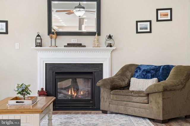 4861 MCLAUREN CT, Frederick, MD 21703