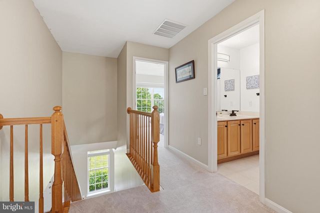 4861 MCLAUREN CT, Frederick, MD 21703