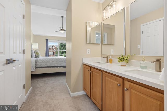 4861 MCLAUREN CT, Frederick, MD 21703