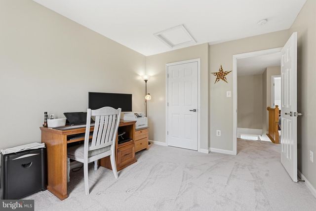 4861 MCLAUREN CT, Frederick, MD 21703