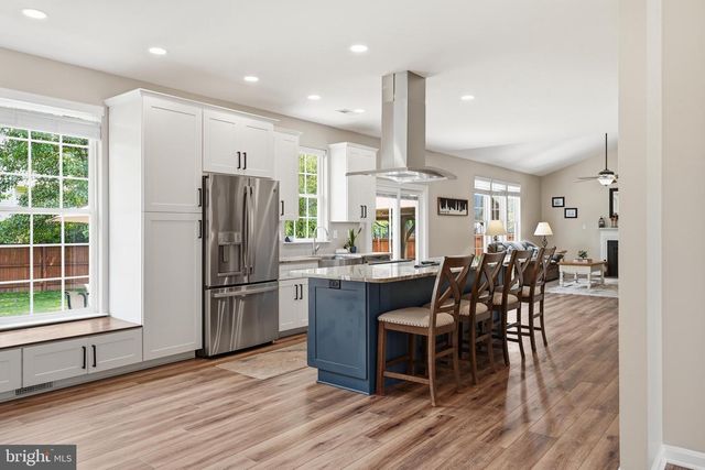 4861 MCLAUREN CT, Frederick, MD 21703