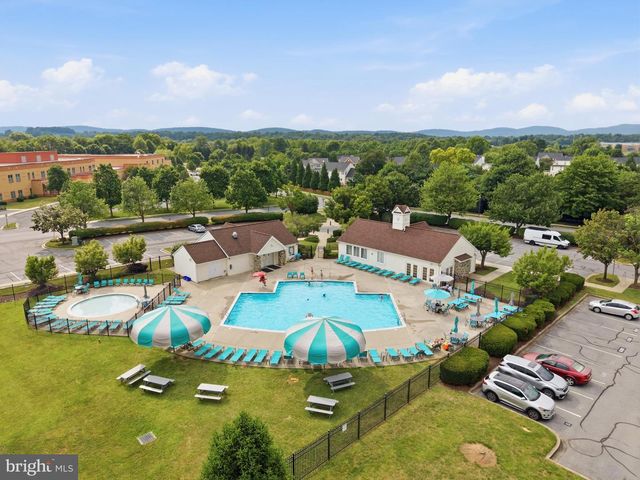 4861 MCLAUREN CT, Frederick, MD 21703
