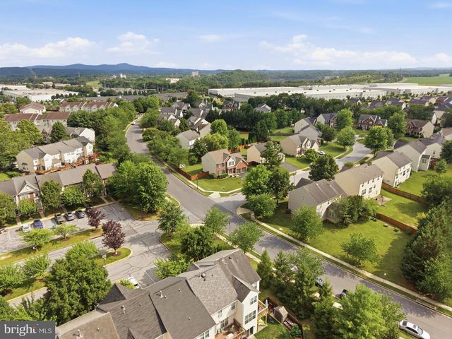 4861 MCLAUREN CT, Frederick, MD 21703
