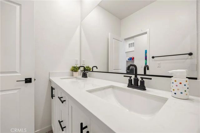 4057 Spring Haven Ln, Corona, CA 92883