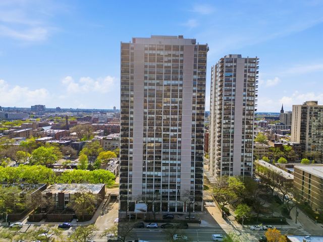 1455 N SANDBURG Terrace 504, Chicago, IL 60610
