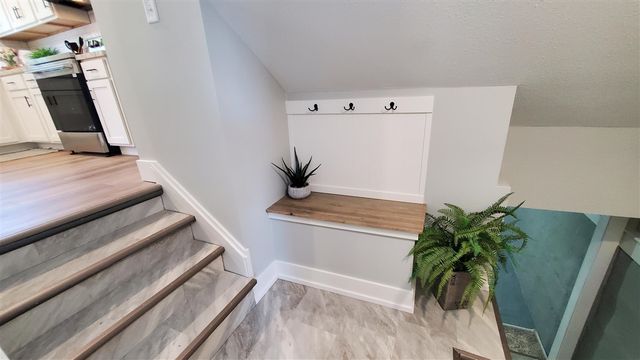 1350 Buffalo Avenue, Grand Rapids, MI 49505