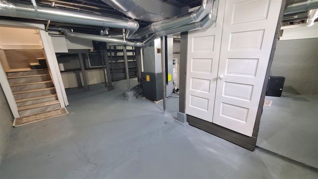 1350 Buffalo Avenue, Grand Rapids, MI 49505