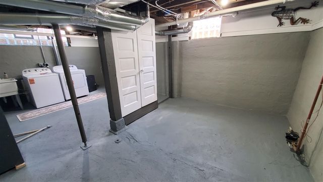 1350 Buffalo Avenue, Grand Rapids, MI 49505