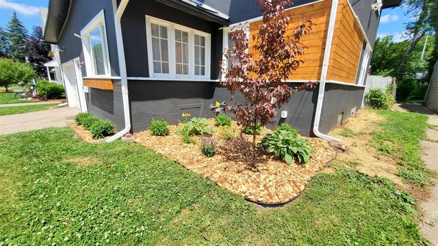 1350 Buffalo Avenue, Grand Rapids, MI 49505