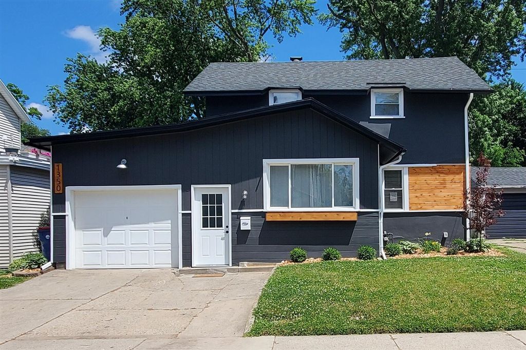 1350 Buffalo Avenue, Grand Rapids, MI 49505
