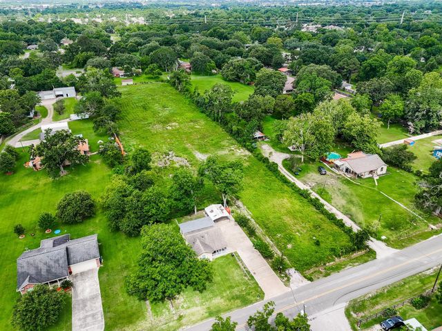 3431 Mckinney Road, Baytown, TX 77521