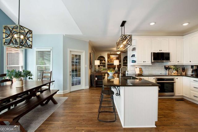 465 Hembree Grove Ovrlk, Roswell, GA 30076